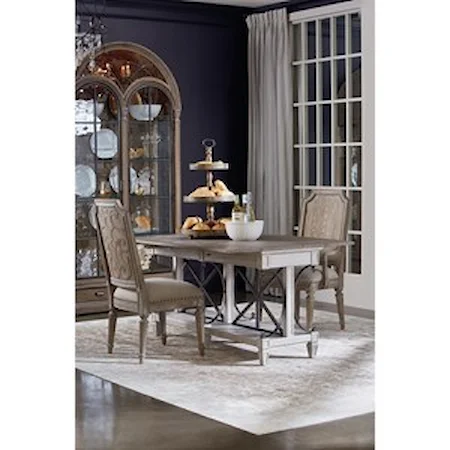 Casual Dining Room Group